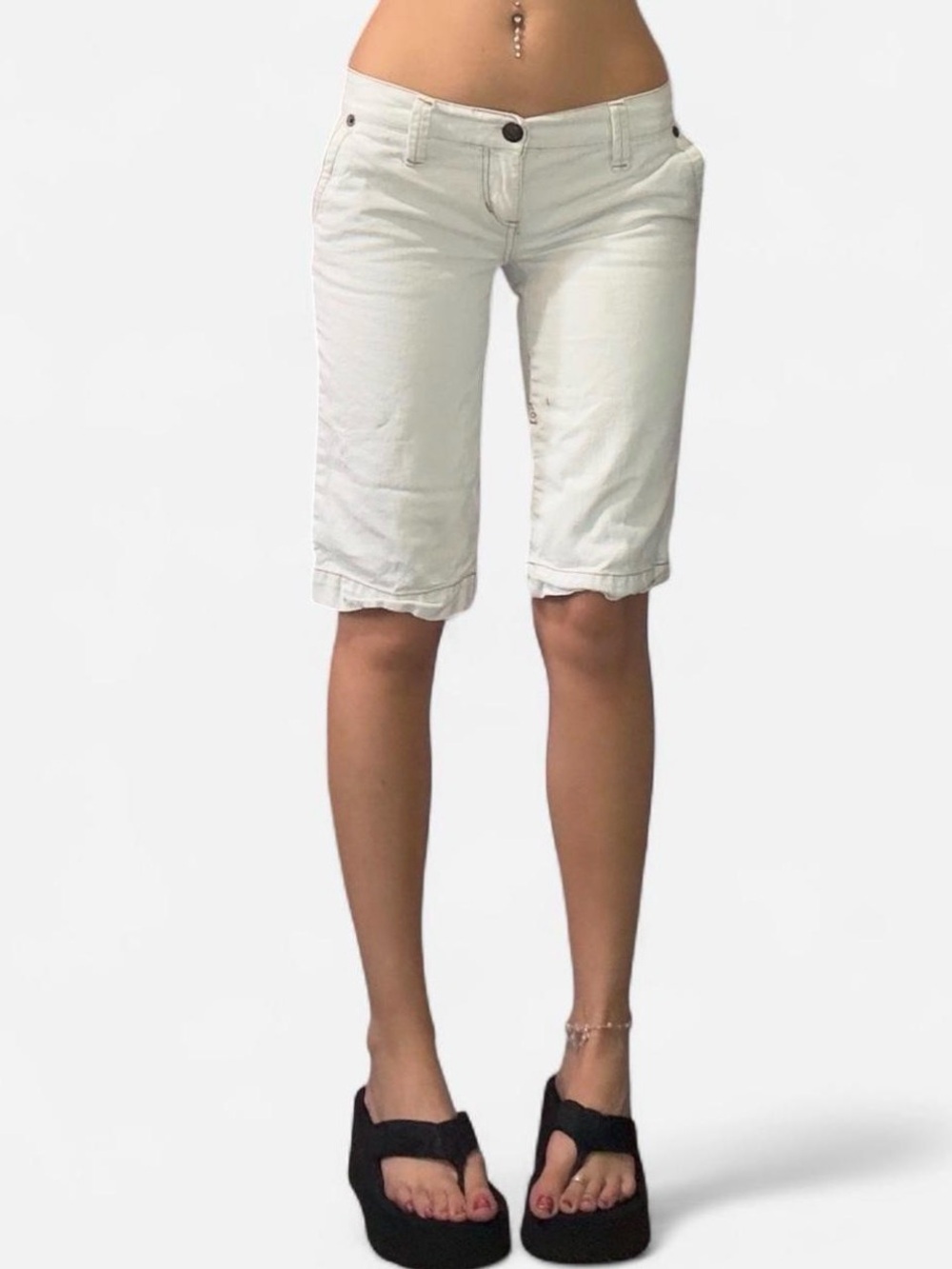Y2K Fox Women’s White Knee-Length Shorts